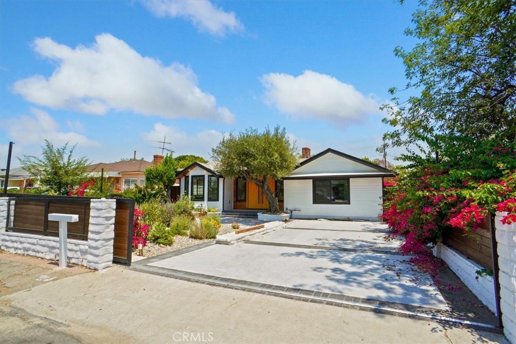 6222 Camellia Ave, North Hollywood, CA 91606